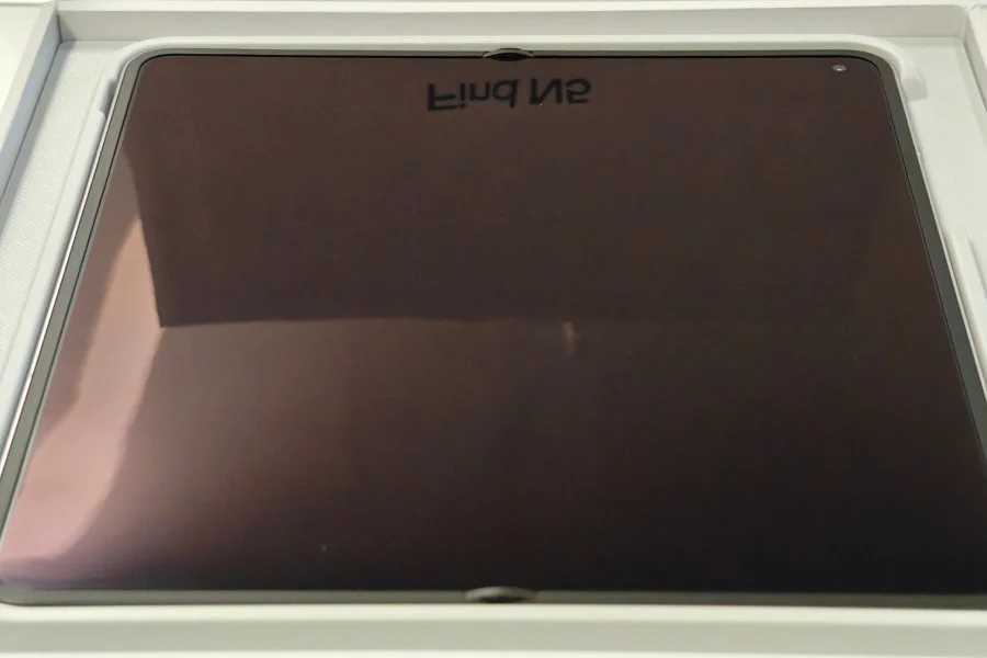 Segunda imagen de la pantalla interna del Oppo Find N5 Segunda imagen de la pantalla interna del Oppo Find N5