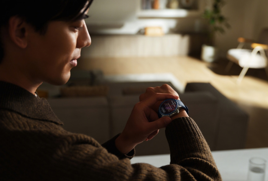 Oppo Watch X2 en la muñeca Oppo Watch X2 en la muñeca