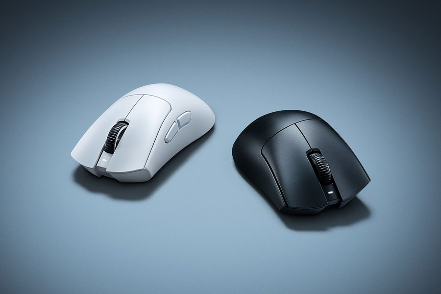 Variante en blanco y negro del Razer DeathAdder V4 Pro