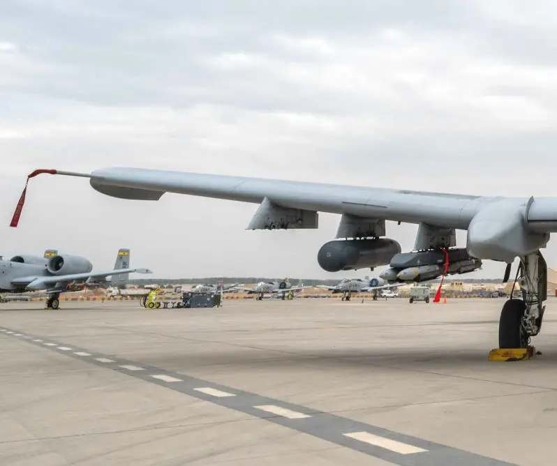 El emblemático avión de ataque A-10 Thunderbolt II ya puede utilizar misiles APKWS II y bombas guiadas de pequeño diámetro GBU-39/B.-3 El emblemático avión de ataque A-10 Thunderbolt II ya puede utilizar misiles APKWS II y bombas guiadas de pequeño diámetro GBU-39/B.-3