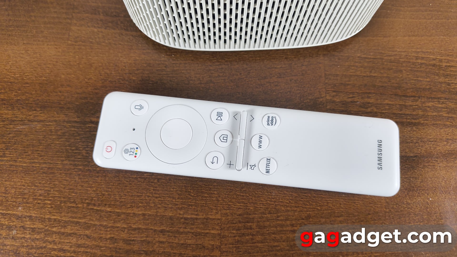 Ahora su escritorio es táctil: análisis del proyector láser interactivo Samsung The Premiere 5-3 Ahora su escritorio es táctil: análisis del proyector láser interactivo Samsung The Premiere 5-3
