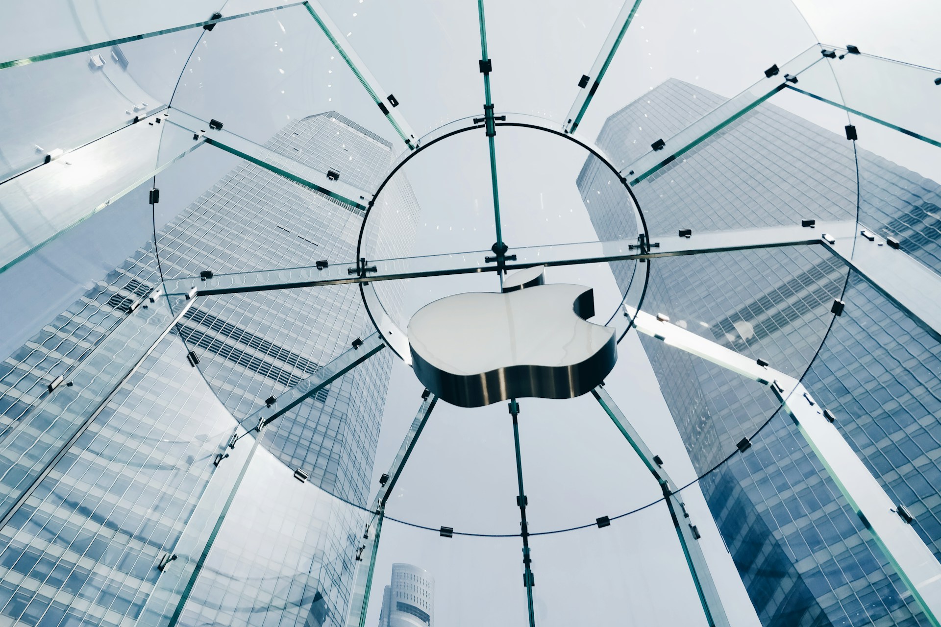 Apple firma un acuerdo multimillonario con Shutterstock para entrenar modelos de IA Apple firma un acuerdo multimillonario con Shutterstock para entrenar modelos de IA