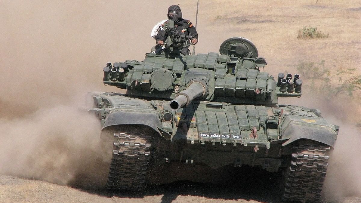 Ilustración: Ministerio de Defensa de la India Tanque indio T-72M1