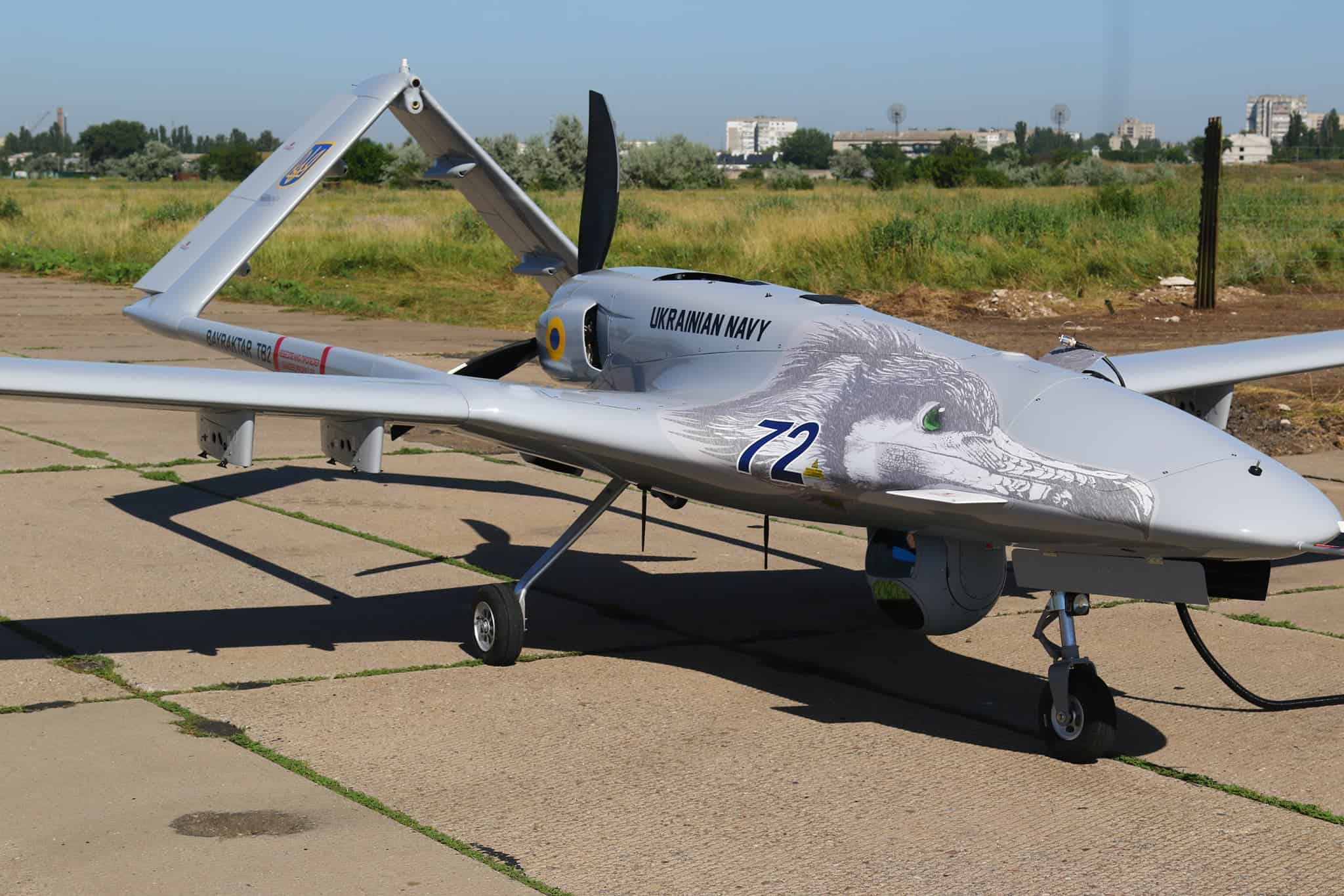 Bayraktar TB2 - un dron de combate de Baykar