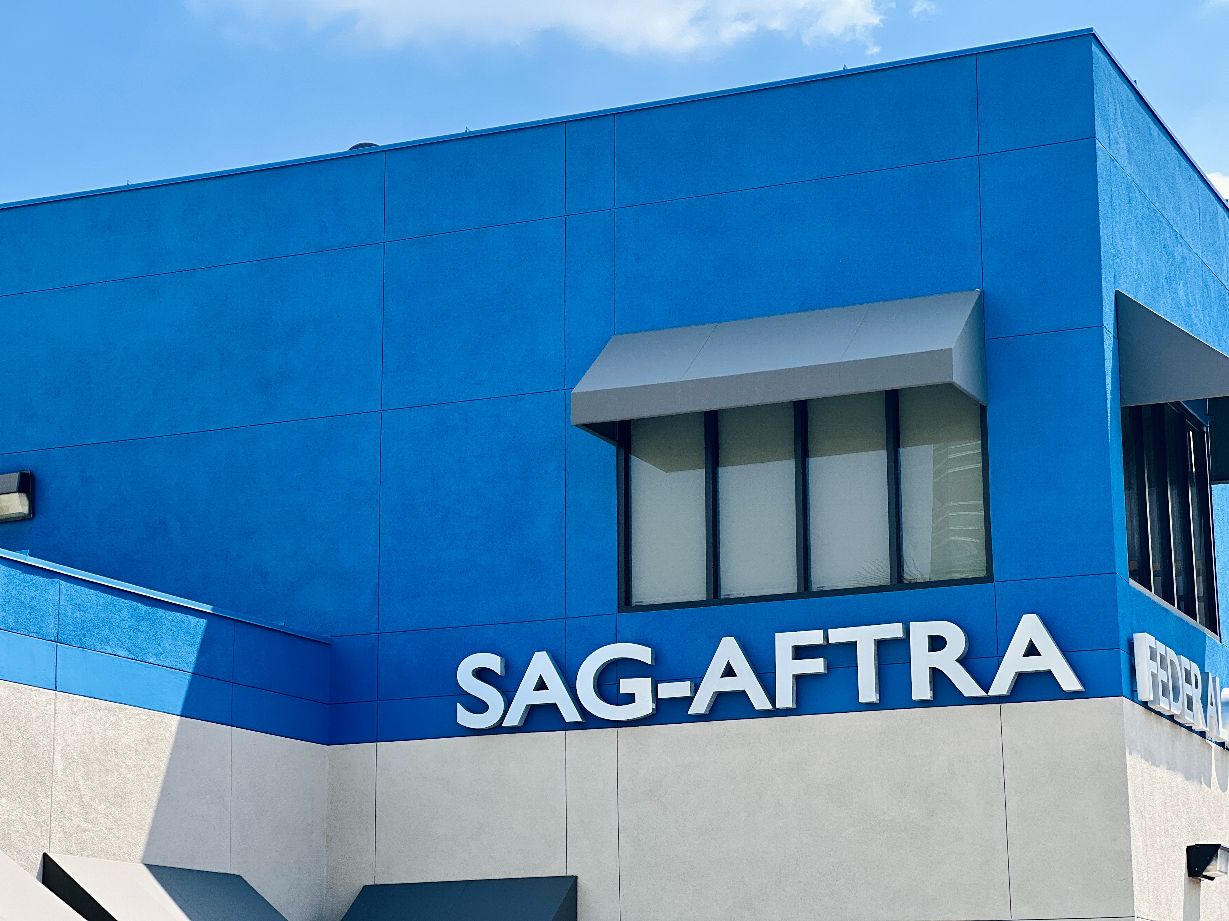 SAG-AFTRA autoriza el uso de inteligencia artificial para la actuación de voz en videojuegos en colaboración con Replica Studios