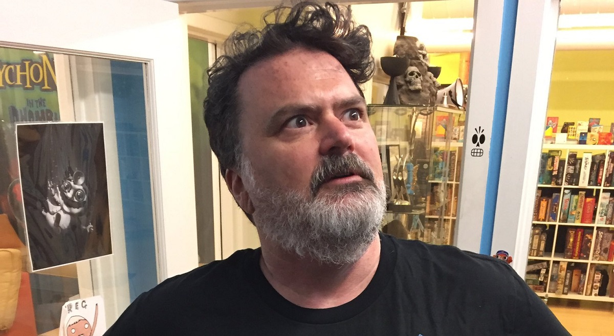 Tim Schaefer, creador de Monkey Island, Psychonauts y Grim Fandango, será honrado con un lugar en el Salón de la Fama de los Videojuegos Tim Schaefer, creador de Monkey Island, Psychonauts y Grim Fandango, será honrado con un lugar en el Salón de la Fama de los Videojuegos