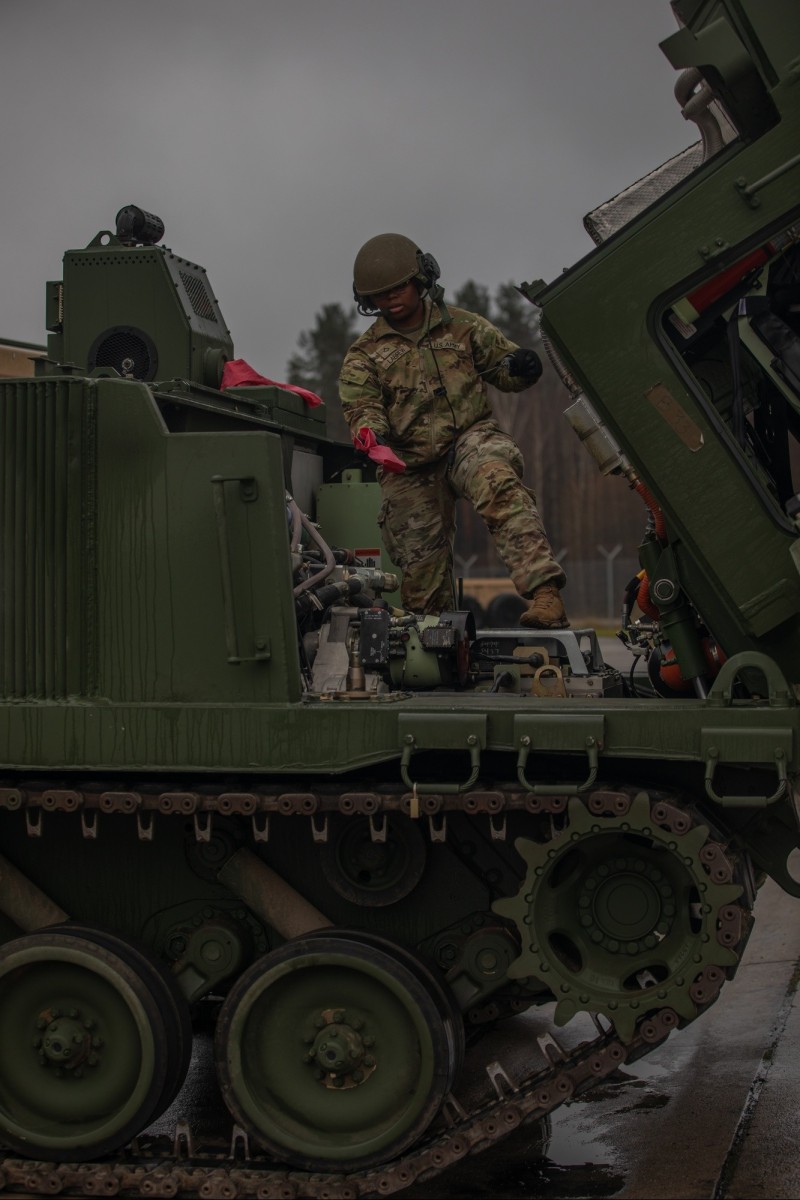 Lanzacohetes M270A2 en Europa Lanzacohetes M270A2 en Europa