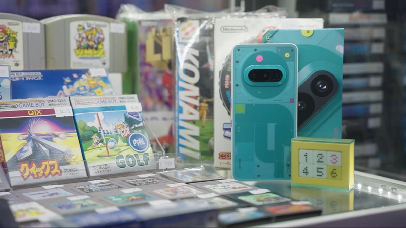 Imagen de la galería 2: Diseño de Nothing Phone (3a) Community Edition