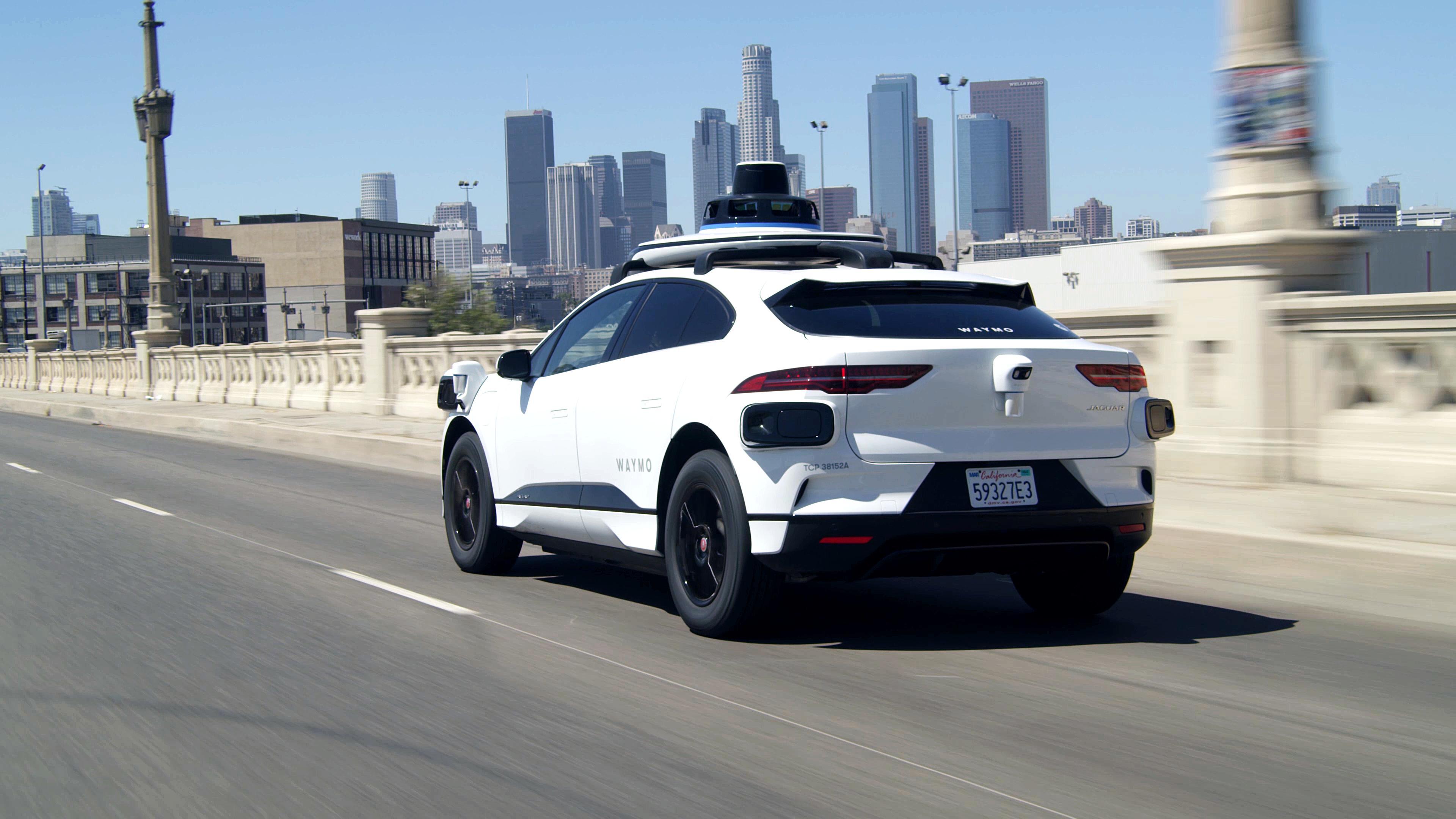 Waymo lanza taxis robot de pago en Los Ángeles Waymo lanza taxis robot de pago en Los Ángeles