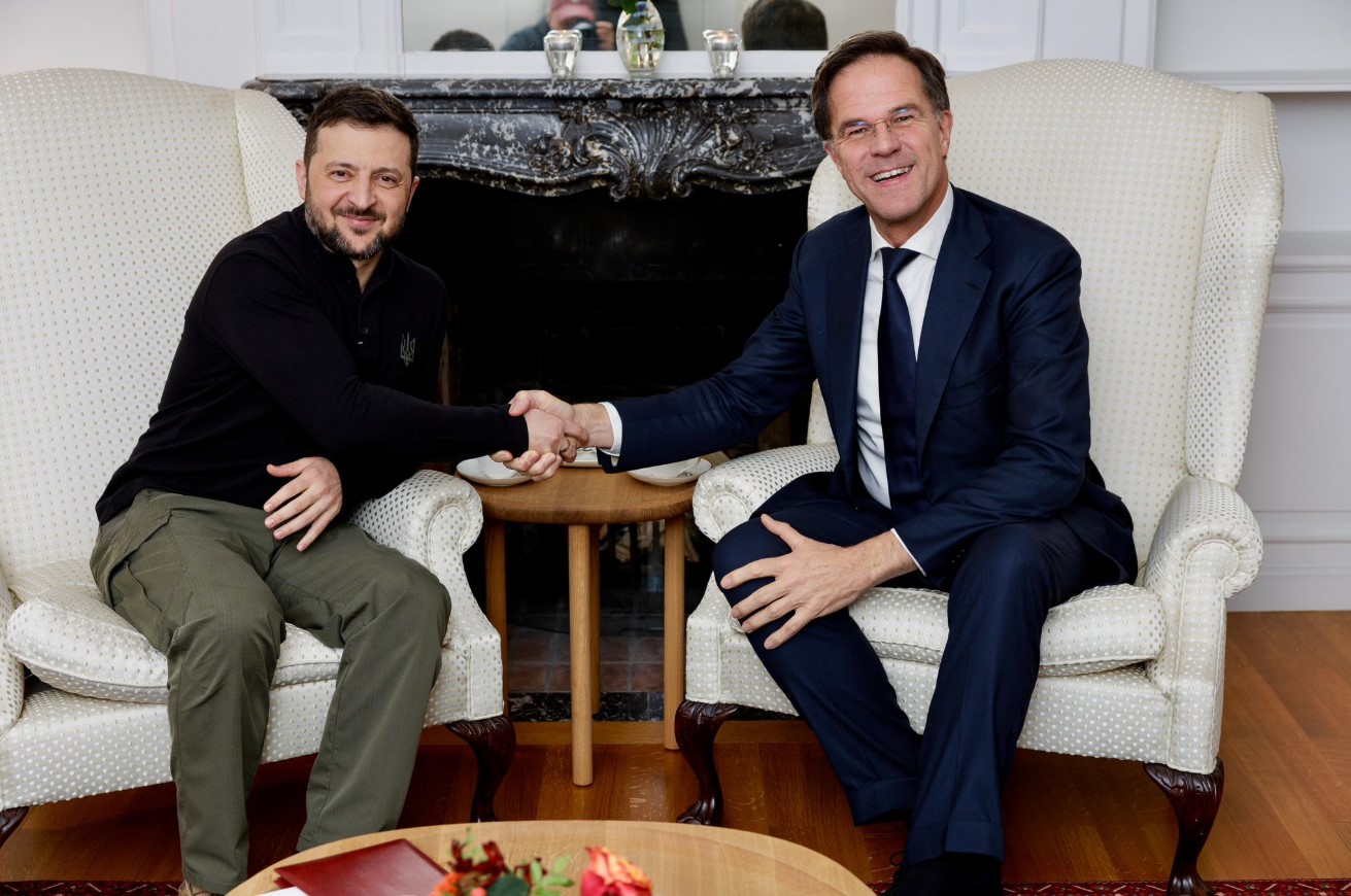 Zelensky y Rutte Volodymyr Zelenskyy y Mark Rutte