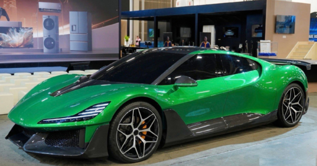 Kosmera Nebula 1 - vista lateral