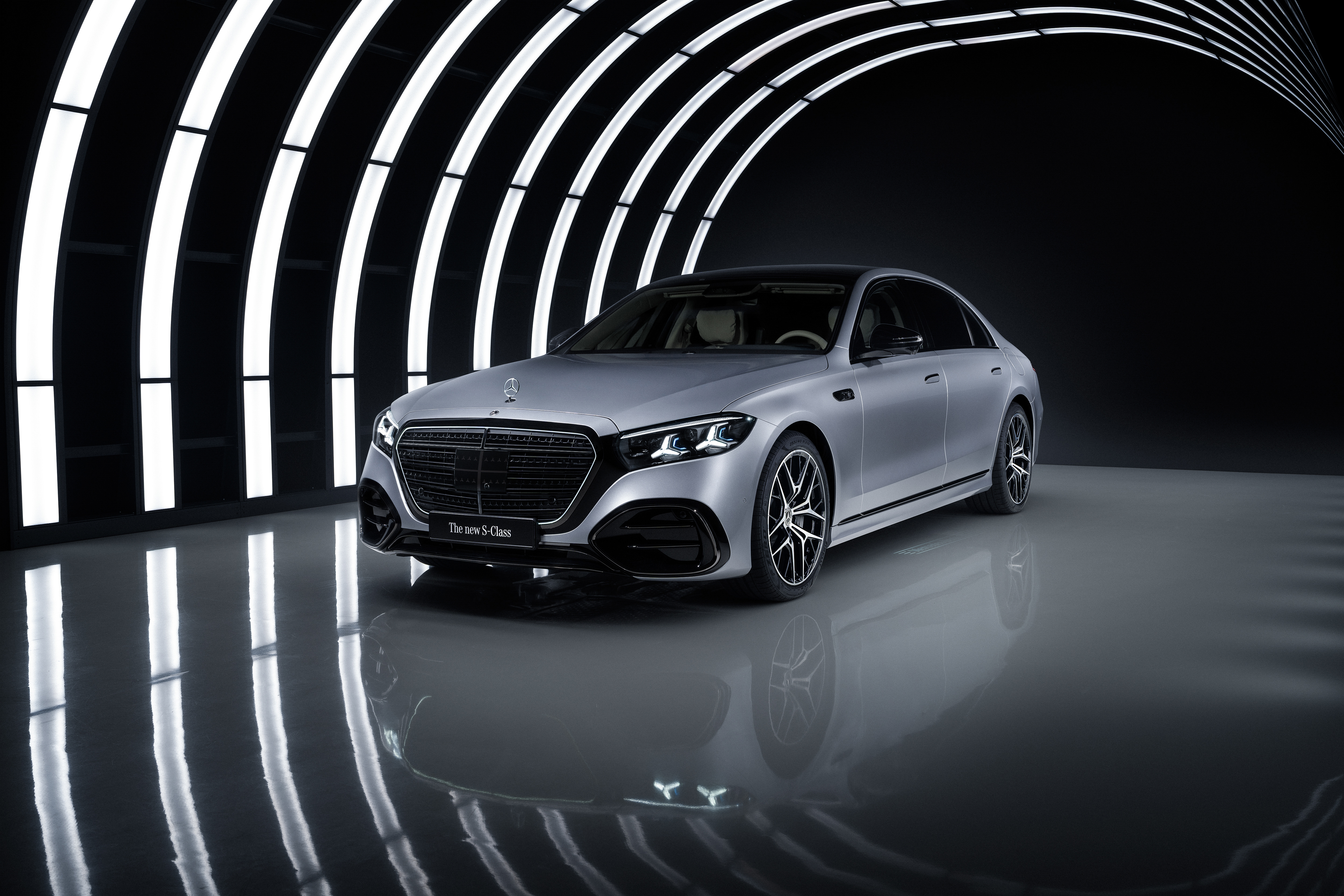 Vista Frontal del Actualizado Mercedes-Benz S-Class 2026