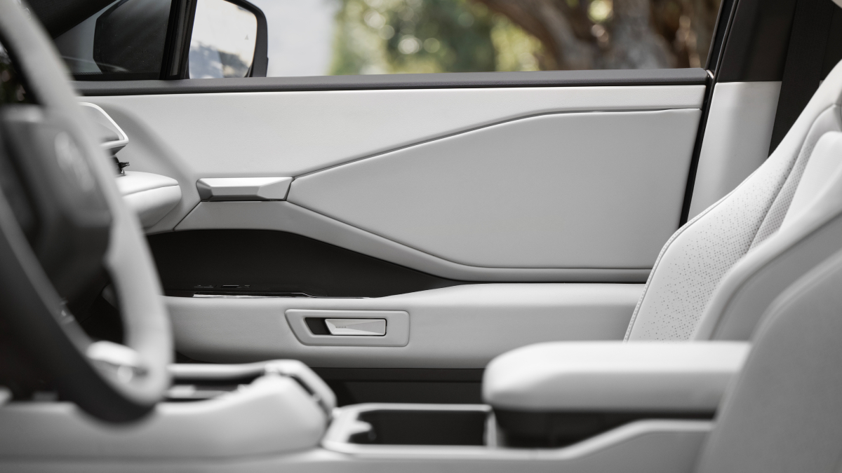 Vista interior 3 del Toyota Highlander Eléctrico 2027