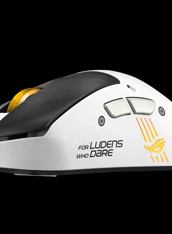 Imagen de la colección de gadgets de Kojima Productions y ASUS