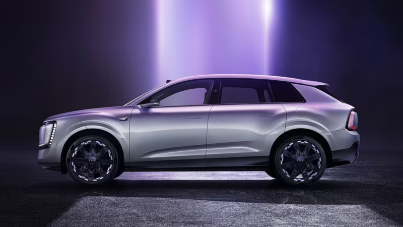 Vista trasera del Audi E7X durante pruebas de frío