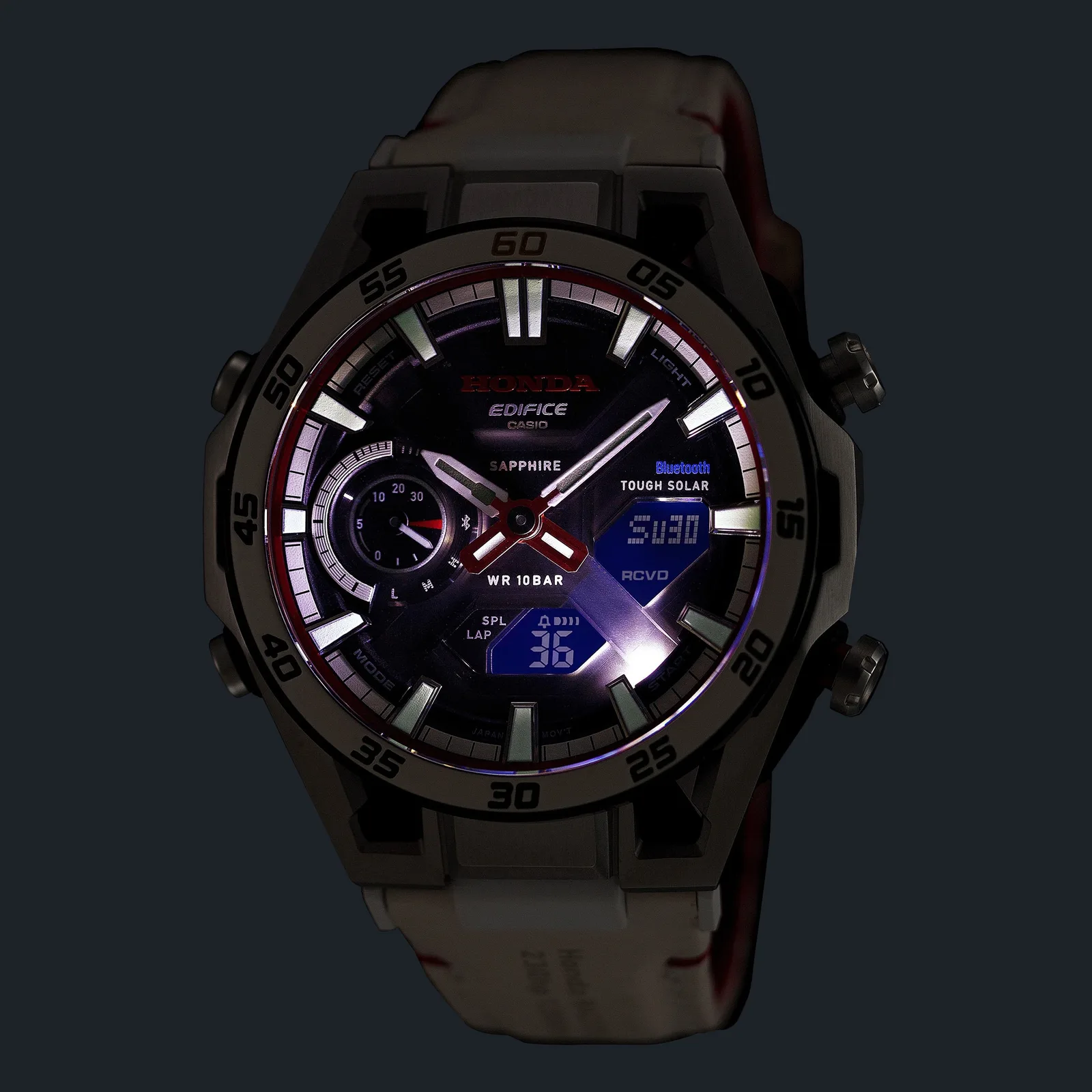 Pantalla LED del Casio Edifice ECB-2300HR-1A