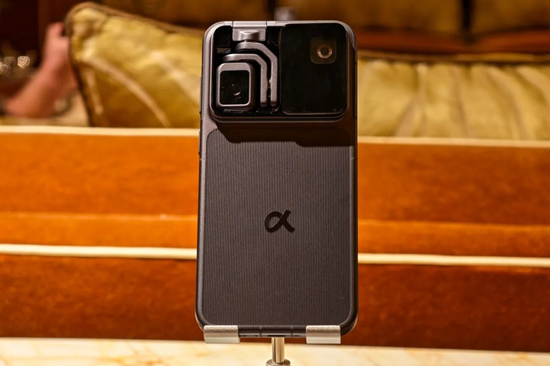 Demostración de la cámara del Honor Robot Phone en CES 2026