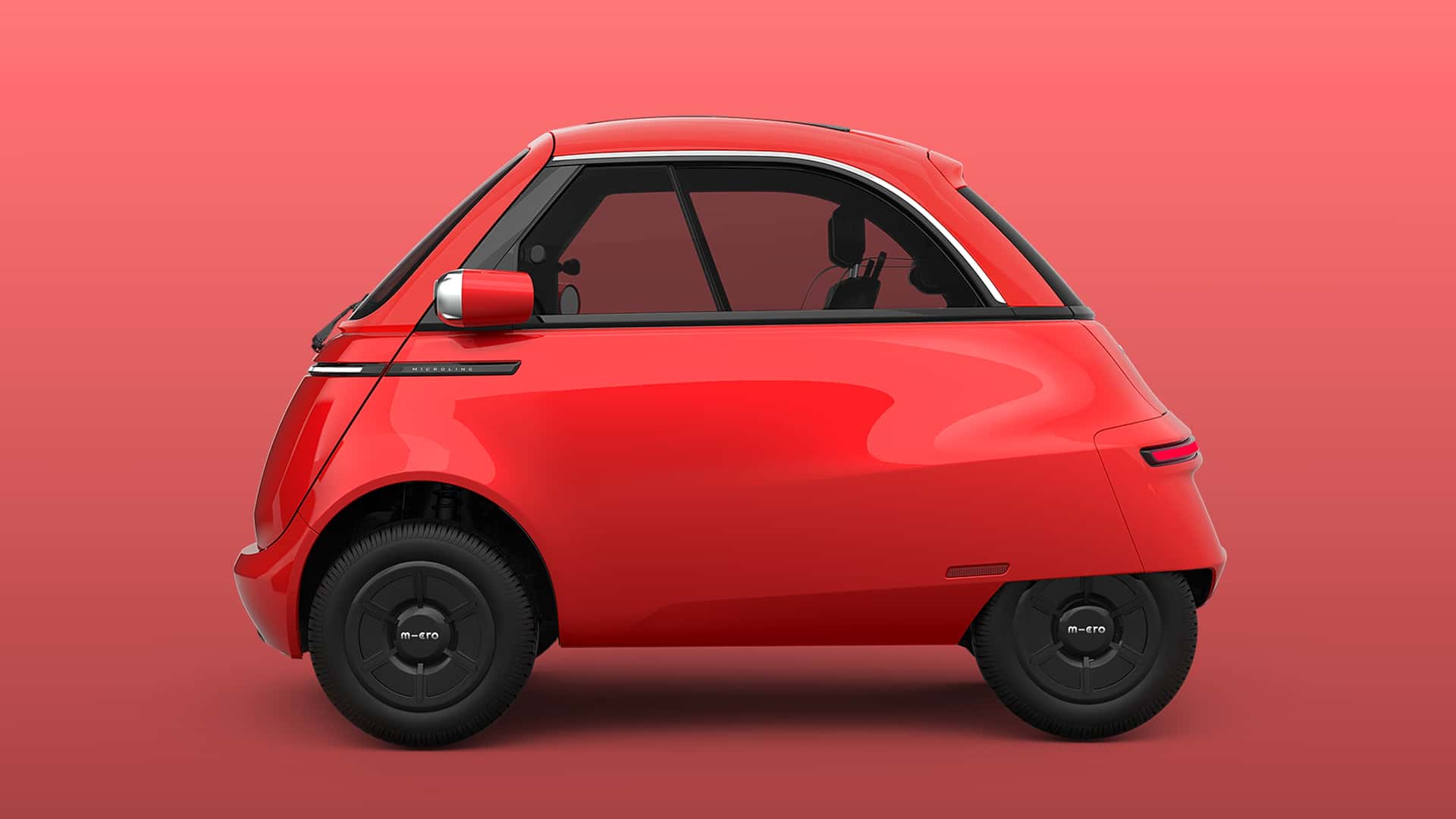 Microlino en rojo - vista frontal