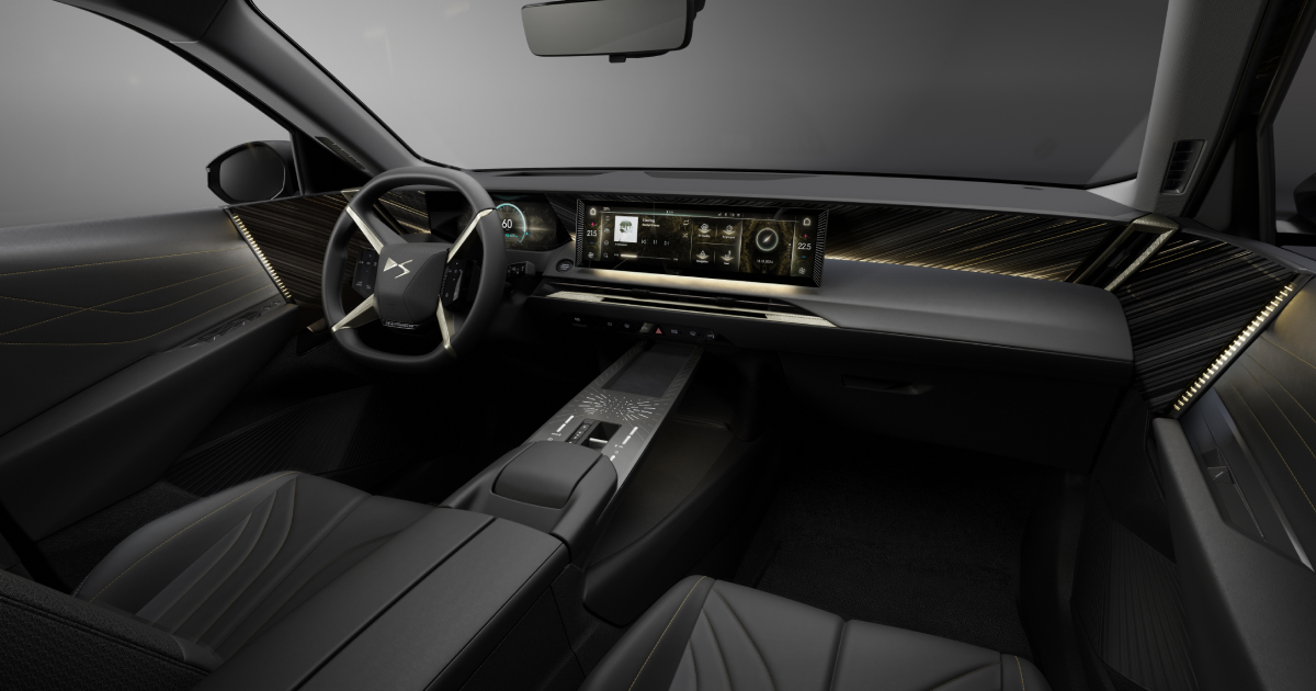 Interior del DS N°7 en estilo y decorado gris basalto