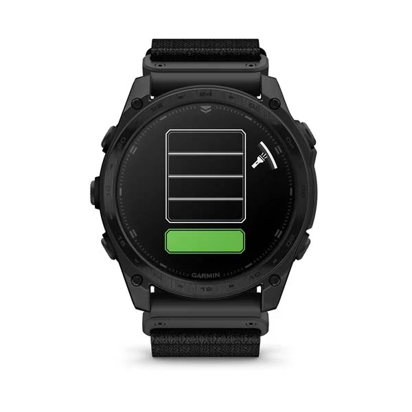 Vista frontal de Garmin Tactix 8 AMOLED
